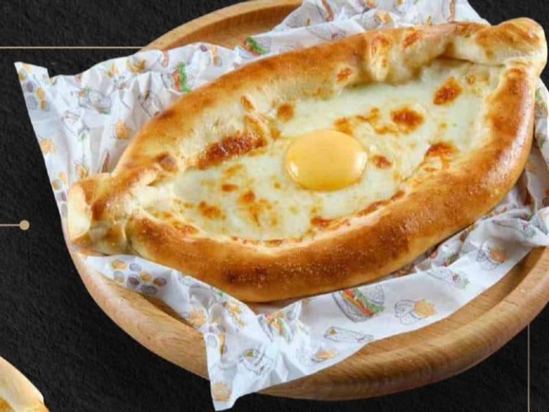 Хачапури по-аджарски